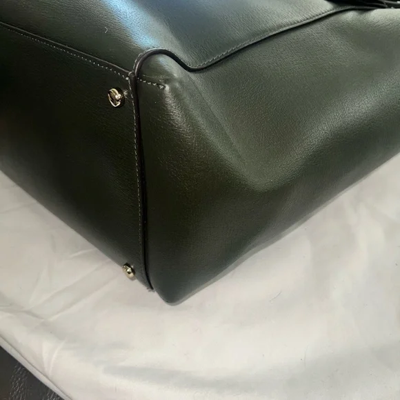 Kate Spade New York Loden Savannah Tote , preloved bag in excellent condition!